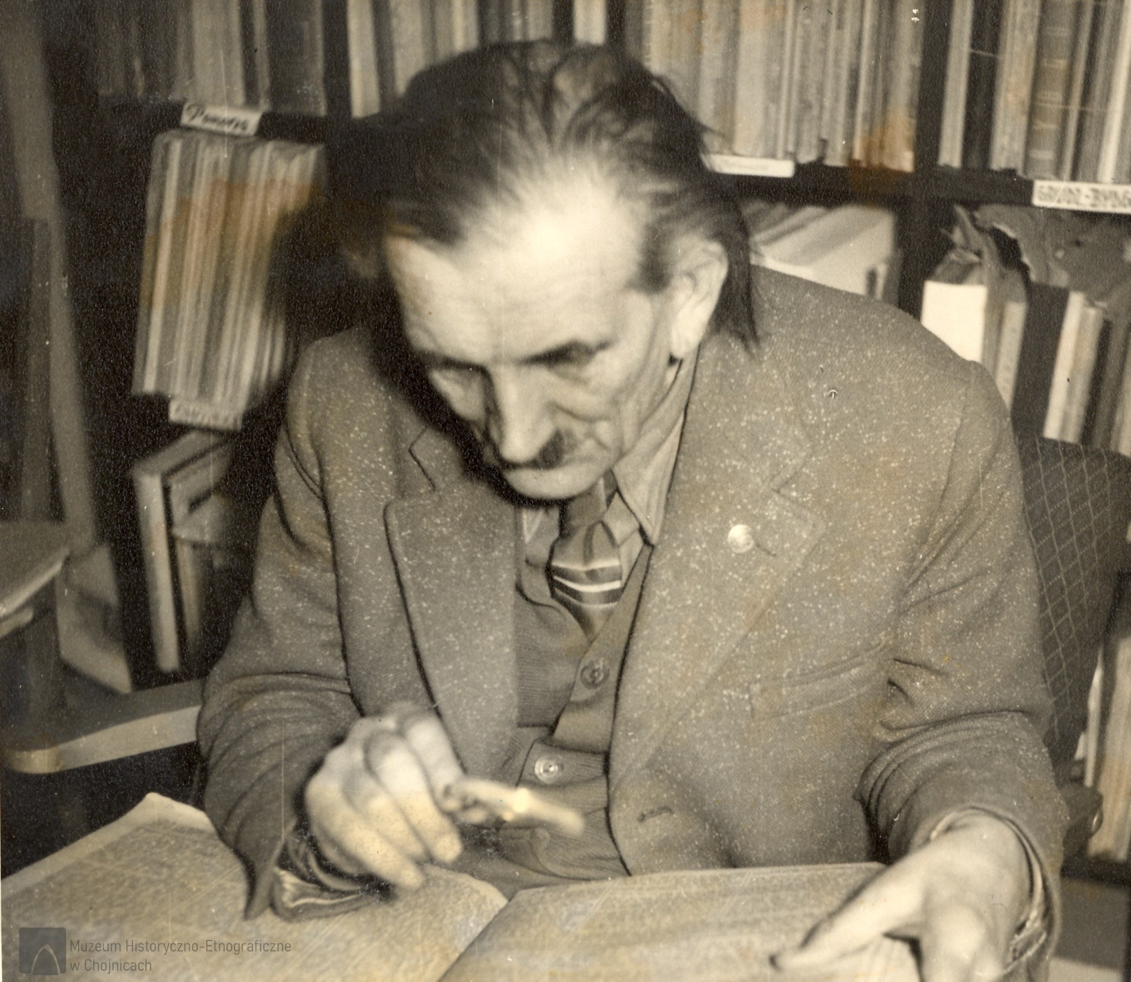 Julian Rydzkowski (1891-1978), działacz społeczny, regionalista, założyciel i kustosz Muzeum Regionalnego w Chojnicach, badacz kultury ludowej